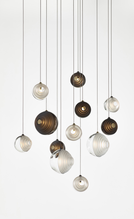 Bomma-Dark-and-Bright-Star-Chandelier-White