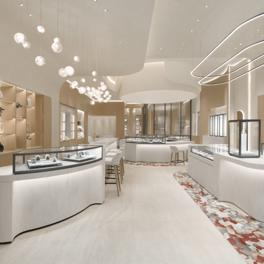 Jaeger-LeCoultre_Dark&Bright_Star_Dubaimall_flagshipstore (1)