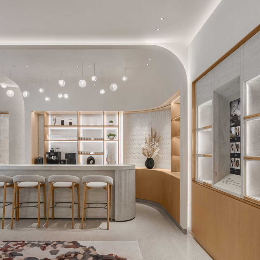 Jaeger-LeCoultre_Dark&Bright_Star_Wangfu_Central_China_flagshipstore (1)
