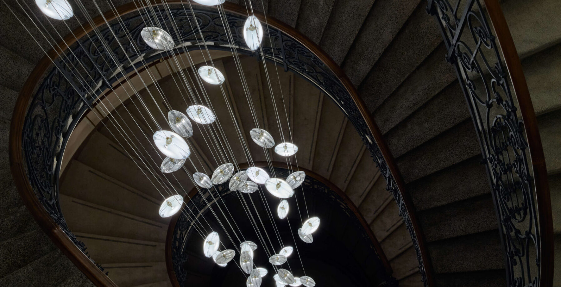 BOMMA_Lens_50pcs_NR7_Building_Prague_Scottweber_offices_ph_Radek_Ulehla (4)