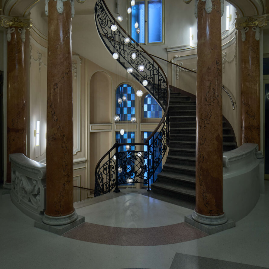 BOMMA_Lens_50pcs_NR7_Building_Prague_Scottweber_offices_ph_Radek_Ulehla (5)