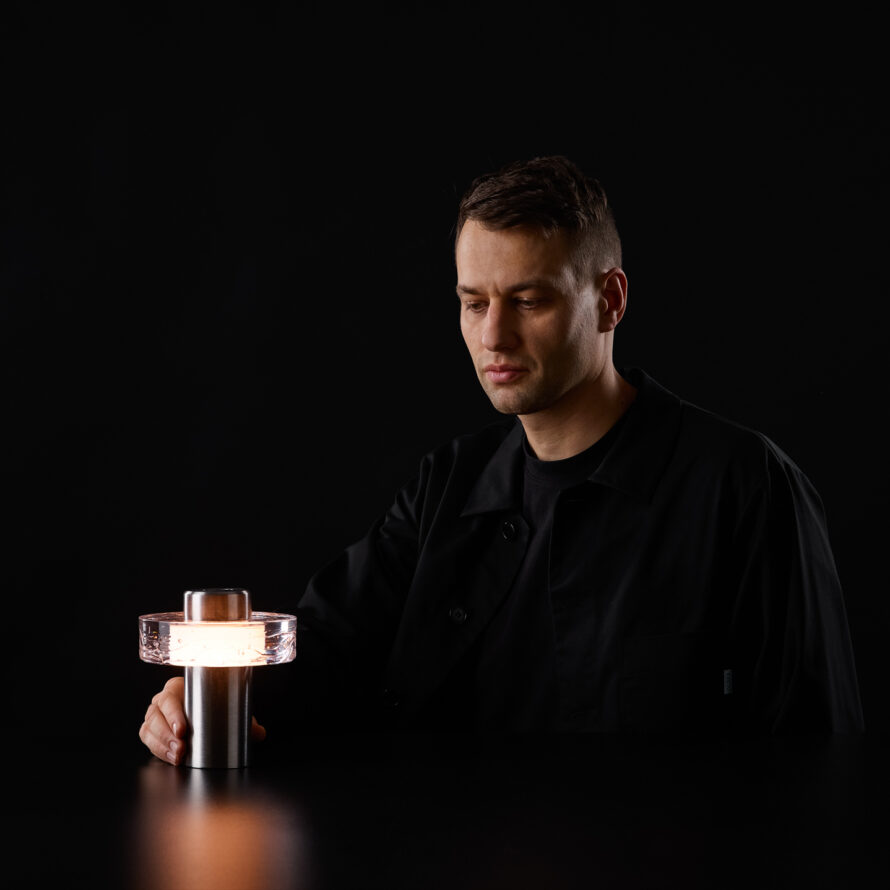 BOMMA_Ollo_portable_lamp_Vaclav_Mlynar