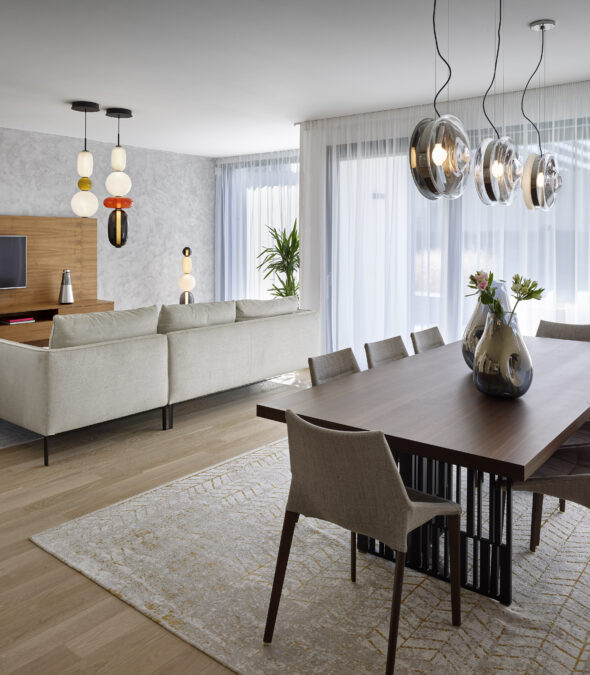 Crestyl realestate showroom Šárecký dvůr 5